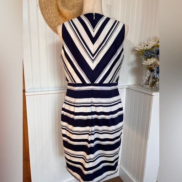 Rubinstein "Laurena" Navy & White Chevron Striped Shift Dress 12 - Picture 3 of 10